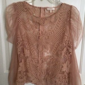 SOLD Lace top with puffed sleeves